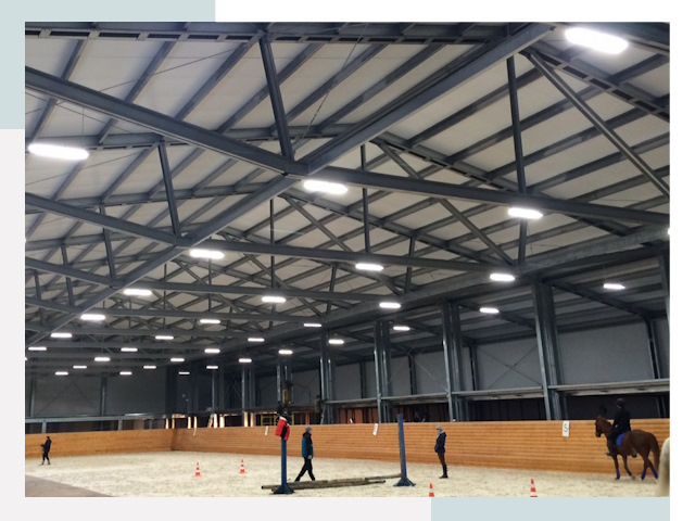 Строительство конных манежей от 618 руб в Урюпинск